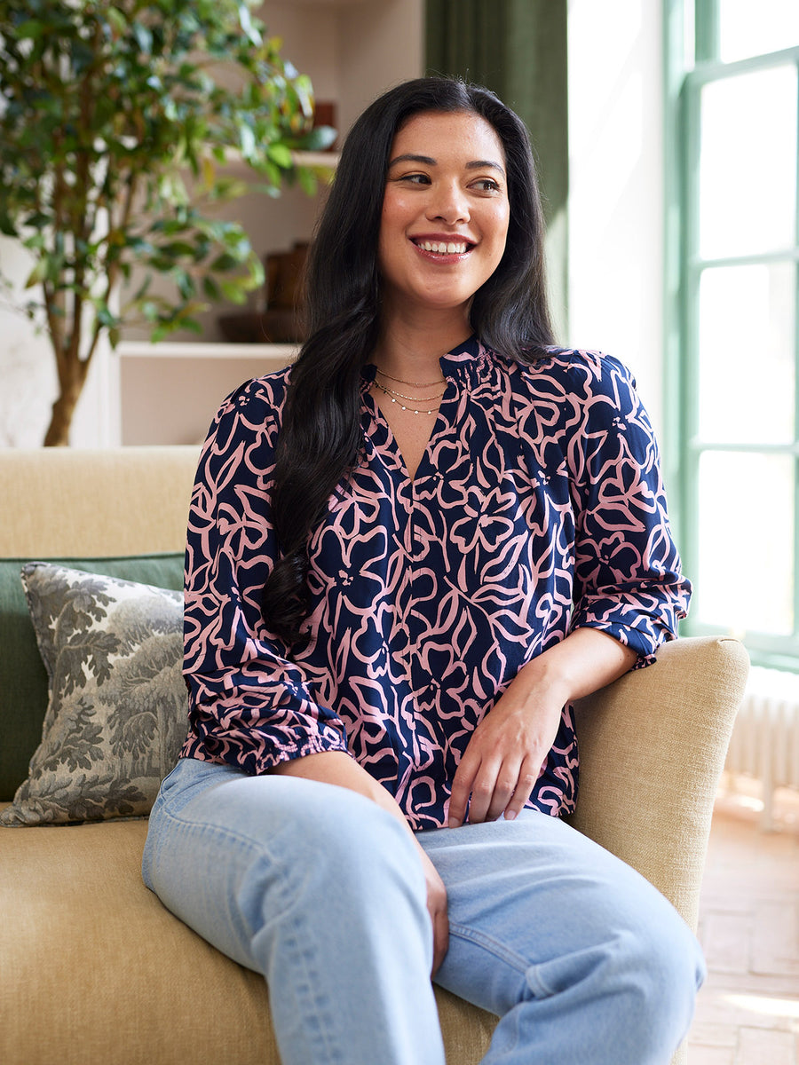 Laila Top - Navy Linear Floral
