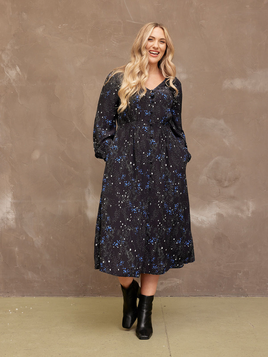 Susanne - V Neck Button Dress - Star Print - Sample