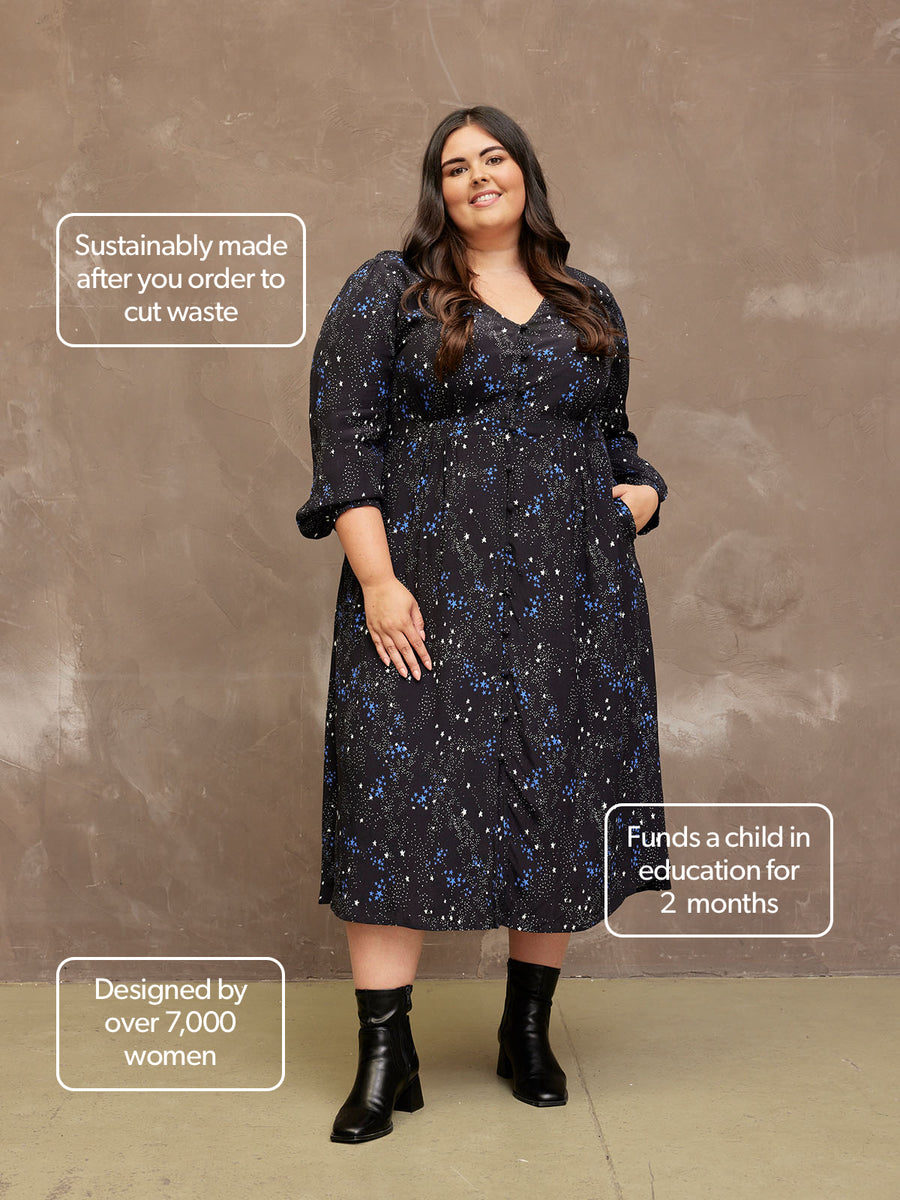 Susanne - V Neck Button Dress - Star Print - Sample