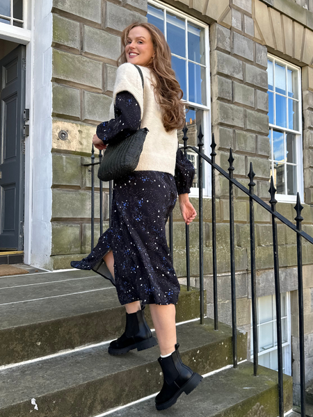 Susanne - V Neck Button Dress - Star Print