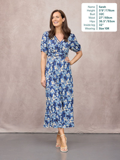 unfolded-linny-contrast-trim-dress-blue-floral-print-69870148125056_OVERLAY.jpg