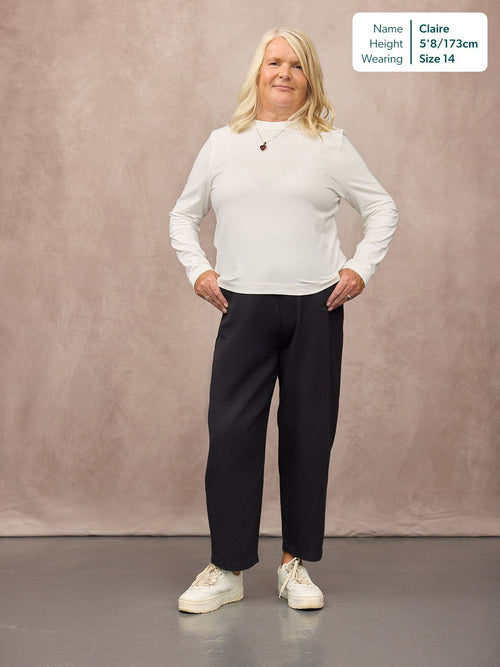 unfolded-pam-barrel-leg-trouser-black-69867014553984_OVERLAY.jpg