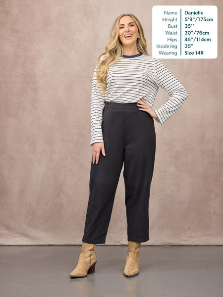 unfolded-pam-barrel-leg-trouser-black-69867014685056_OVERLAY.jpg