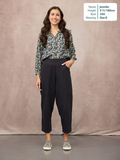 unfolded-pam-barrel-leg-trouser-black-69867015111040_OVERLAY.jpg
