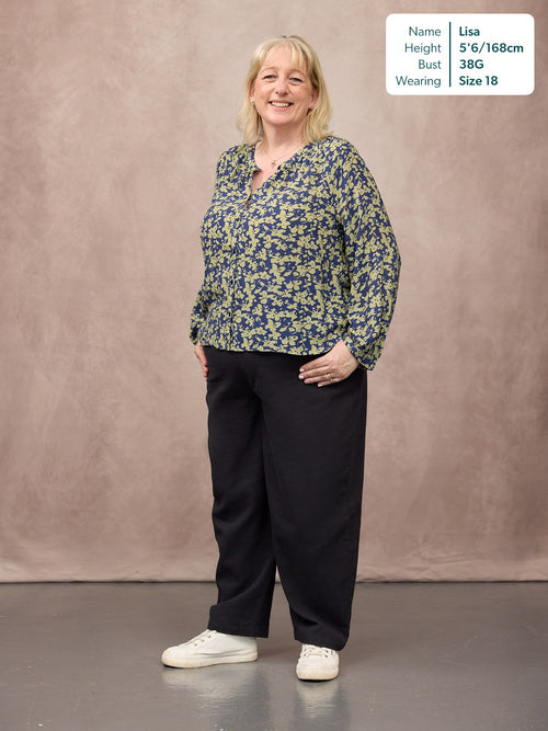 unfolded-pam-barrel-leg-trouser-black-69867015143808_OVERLAY.jpg