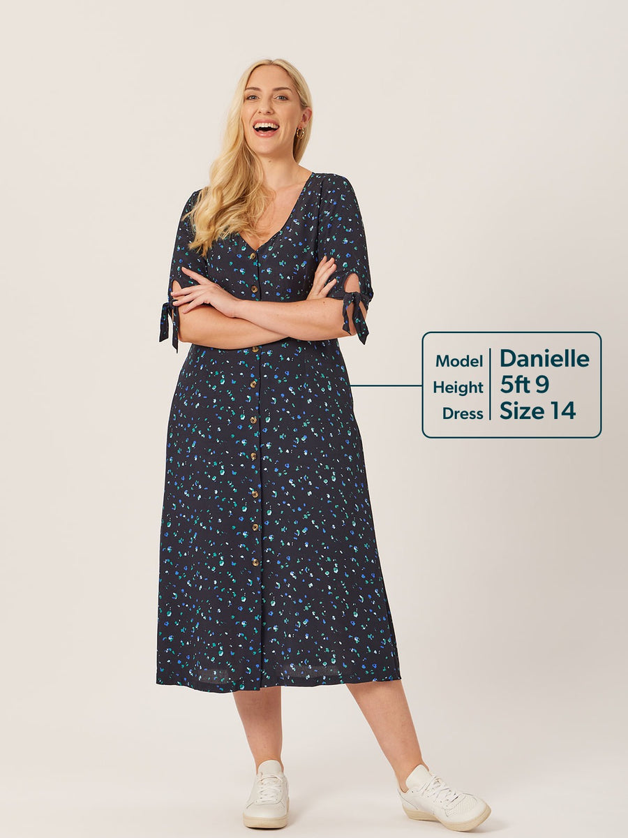 Alison - Ditsy Print Midi Dress - Black