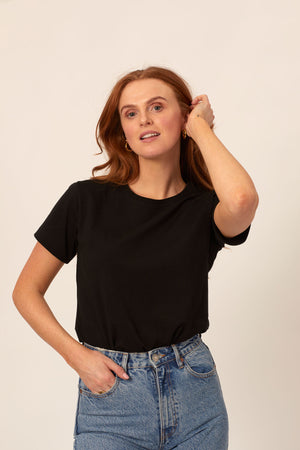 Anoushka - T-Shirt - Black