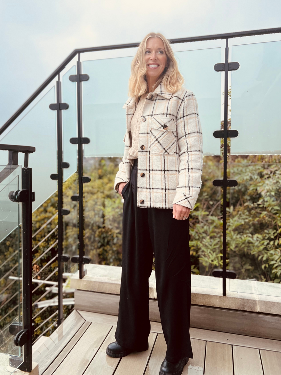 Beth - High Waisted Trouser - Black