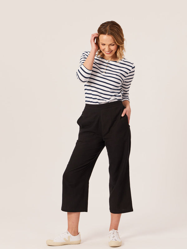 Cara - Relaxed Culotte - Black