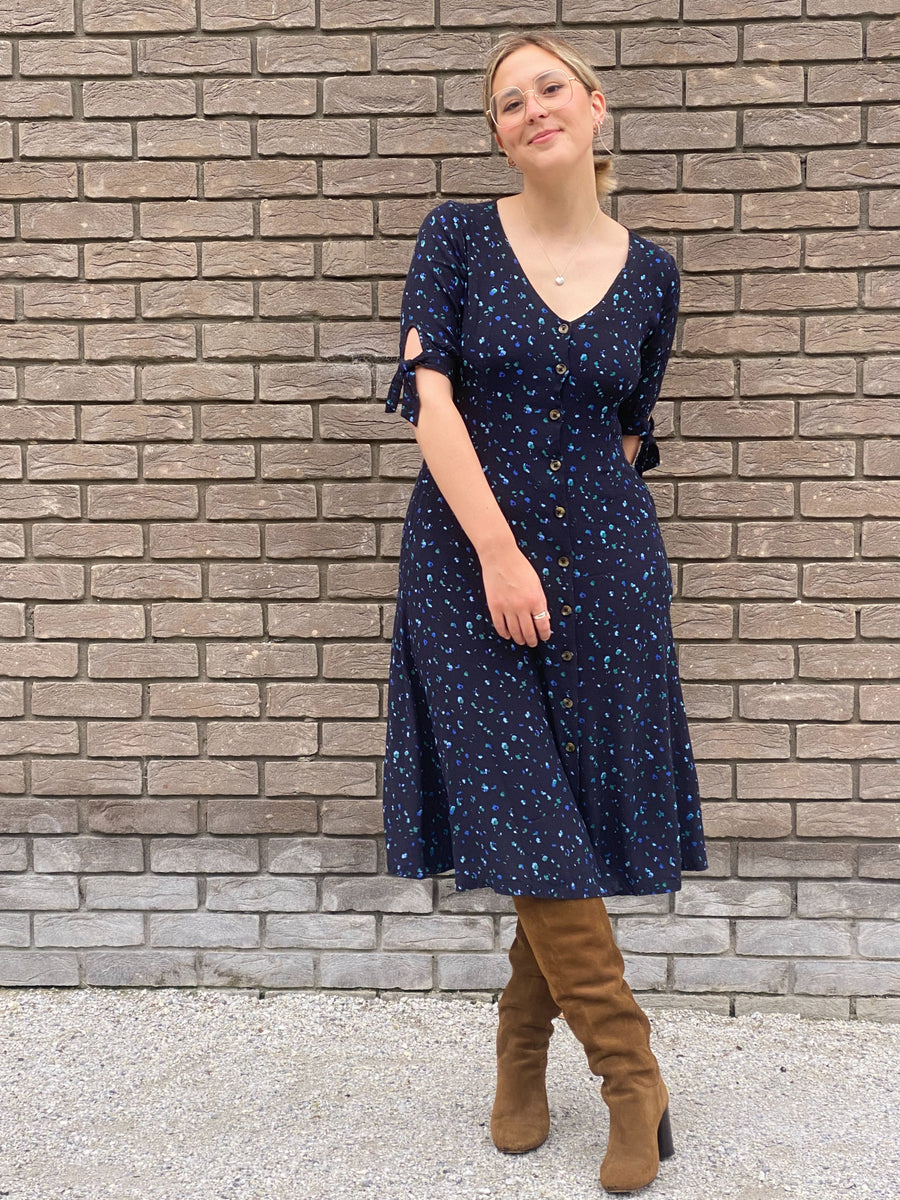 Alison - Ditsy Print Midi Dress - Black