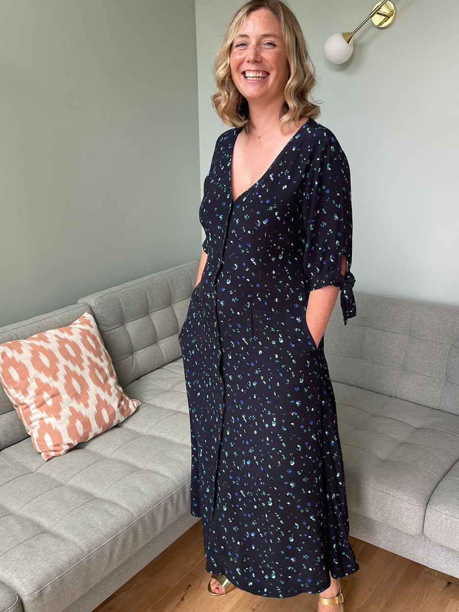 Alison - Ditsy Print Midi Dress - Black