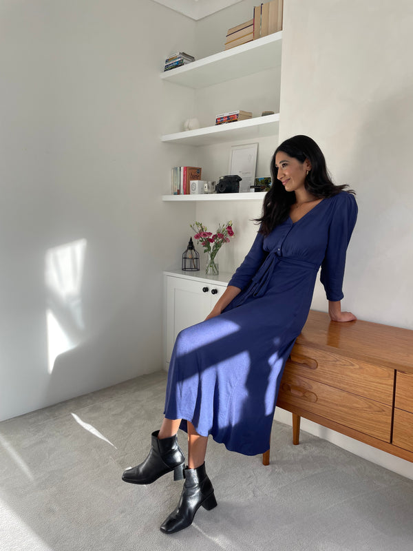 Becky - Belted Midi Dress - Blue