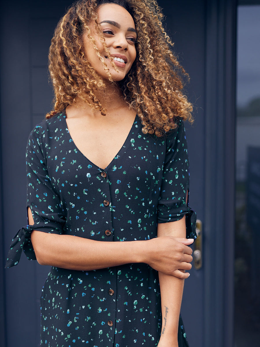 Alison - Ditsy Print Midi Dress - Black