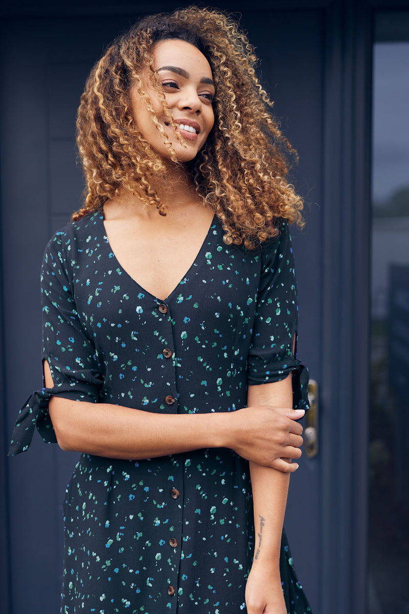 Anise Dress in Spaced Ditsy
