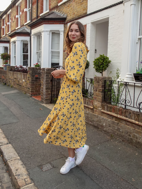 Molly - Sweetheart Midi Dress - Yellow Floral (Unbagged)