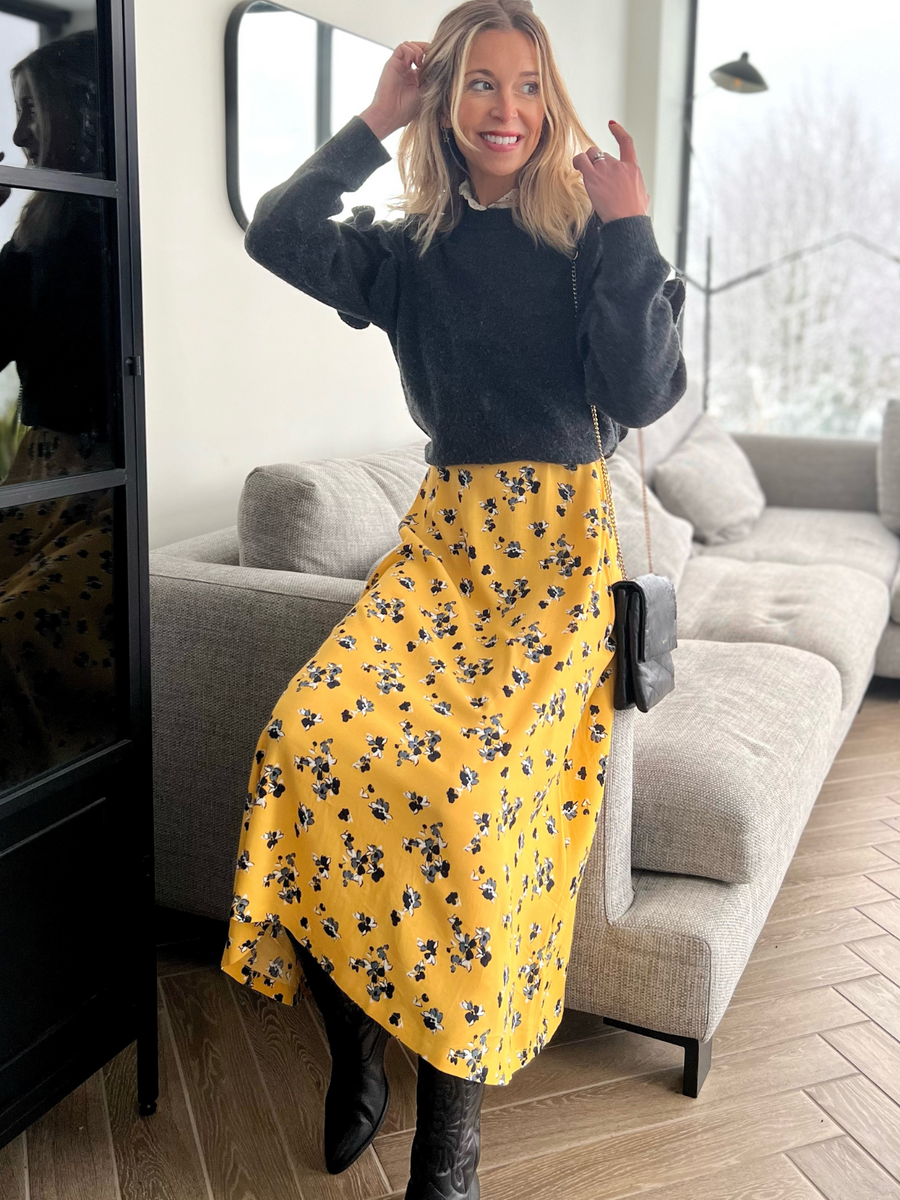 Molly - Sweetheart Midi Dress - Yellow Floral