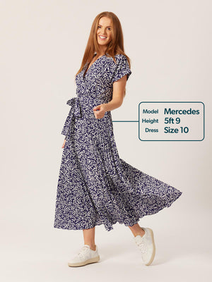 Nena - Pleated Dress - Navy Leaf Print