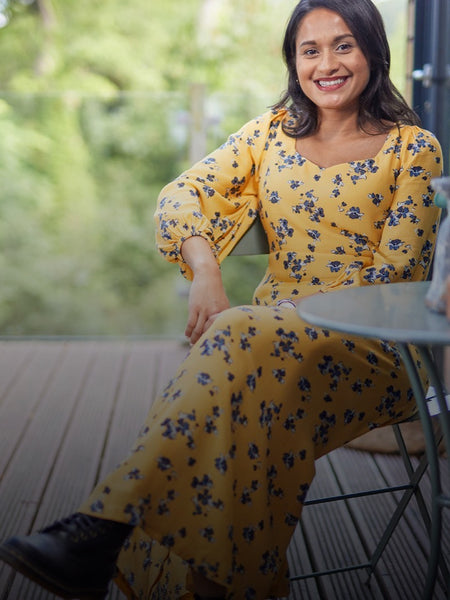 Molly - Sweetheart Midi Dress - Yellow Floral