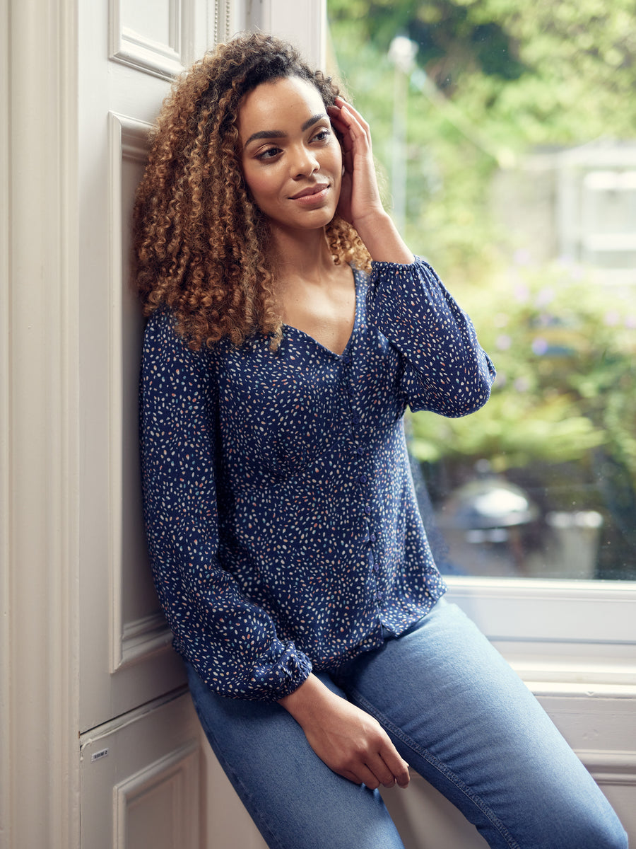 Romana - Long Sleeved Button Down Blouse - Blue