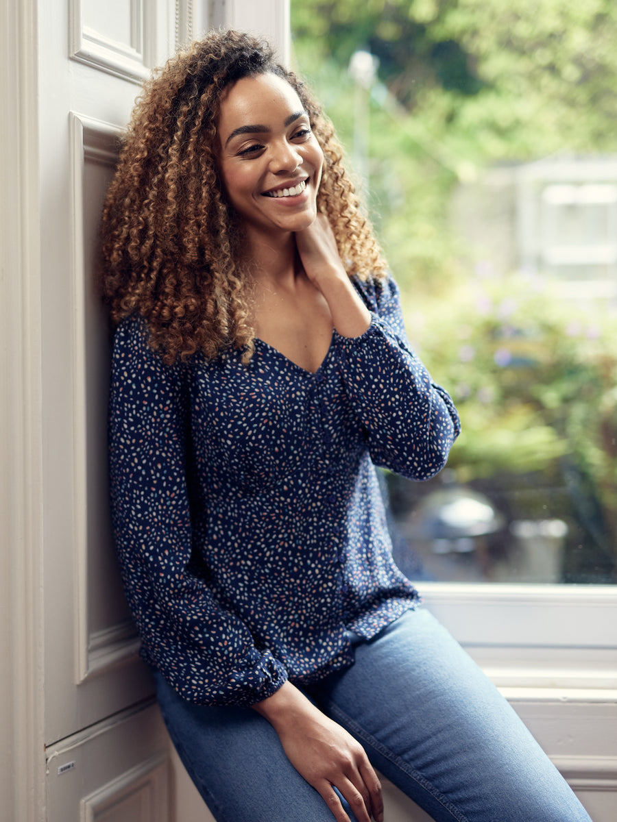 Romana - Long Sleeved Button Down Blouse - Blue