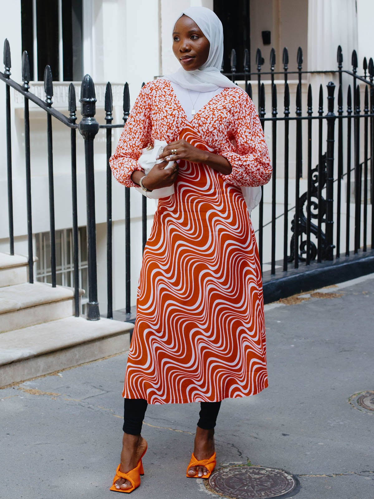 hannah round neck ribbed midi dress Hannah Waddingham is always top of our style inspiration list and this dress is one of her best looks yet. We've found the exact match, plus 4 more from 28